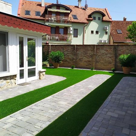 Zoli Apartmanok-Zoli Koelcsey 19 Villa Hajdúszoboszló 외부 사진